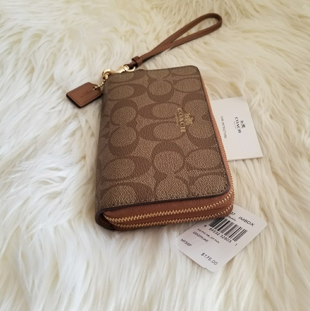 Sold*NWT* Coach Double Zip Wristlet/Wallet* - Picture 3 of 7