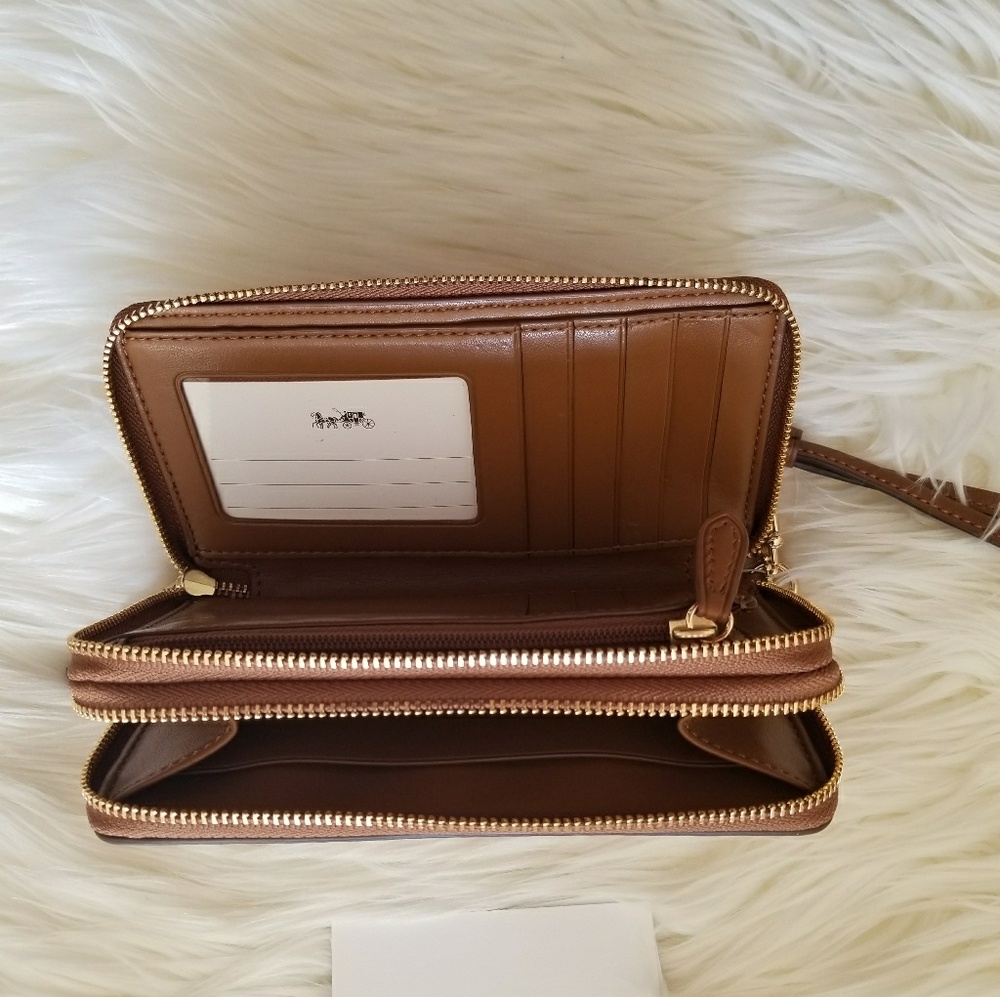 Sold*NWT* Coach Double Zip Wristlet/Wallet* - Picture 4 of 7