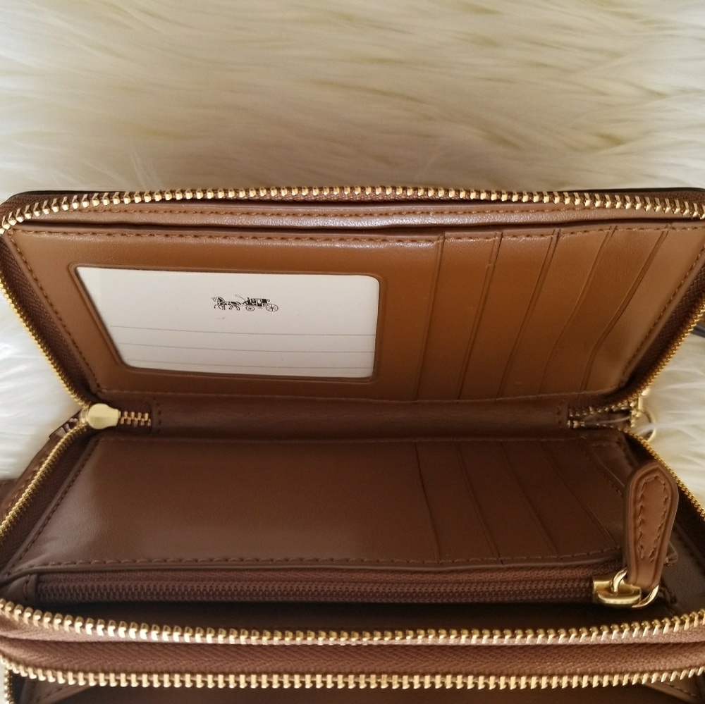 Sold*NWT* Coach Double Zip Wristlet/Wallet* - Picture 5 of 7