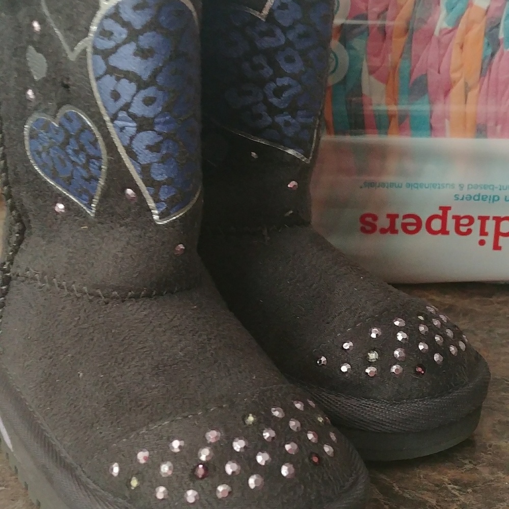 NWOT Skechers boots