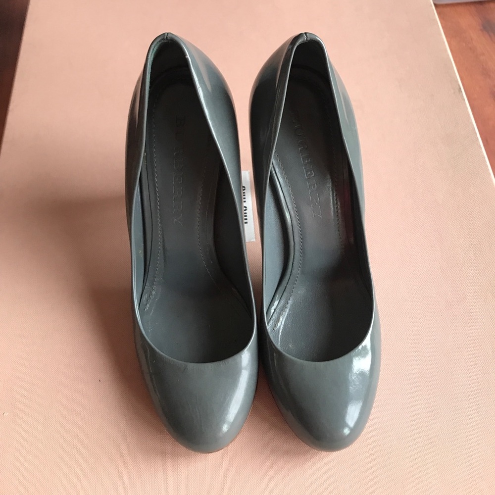 Burberry pump