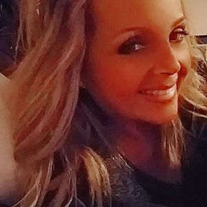 Meet your Posher, Connie