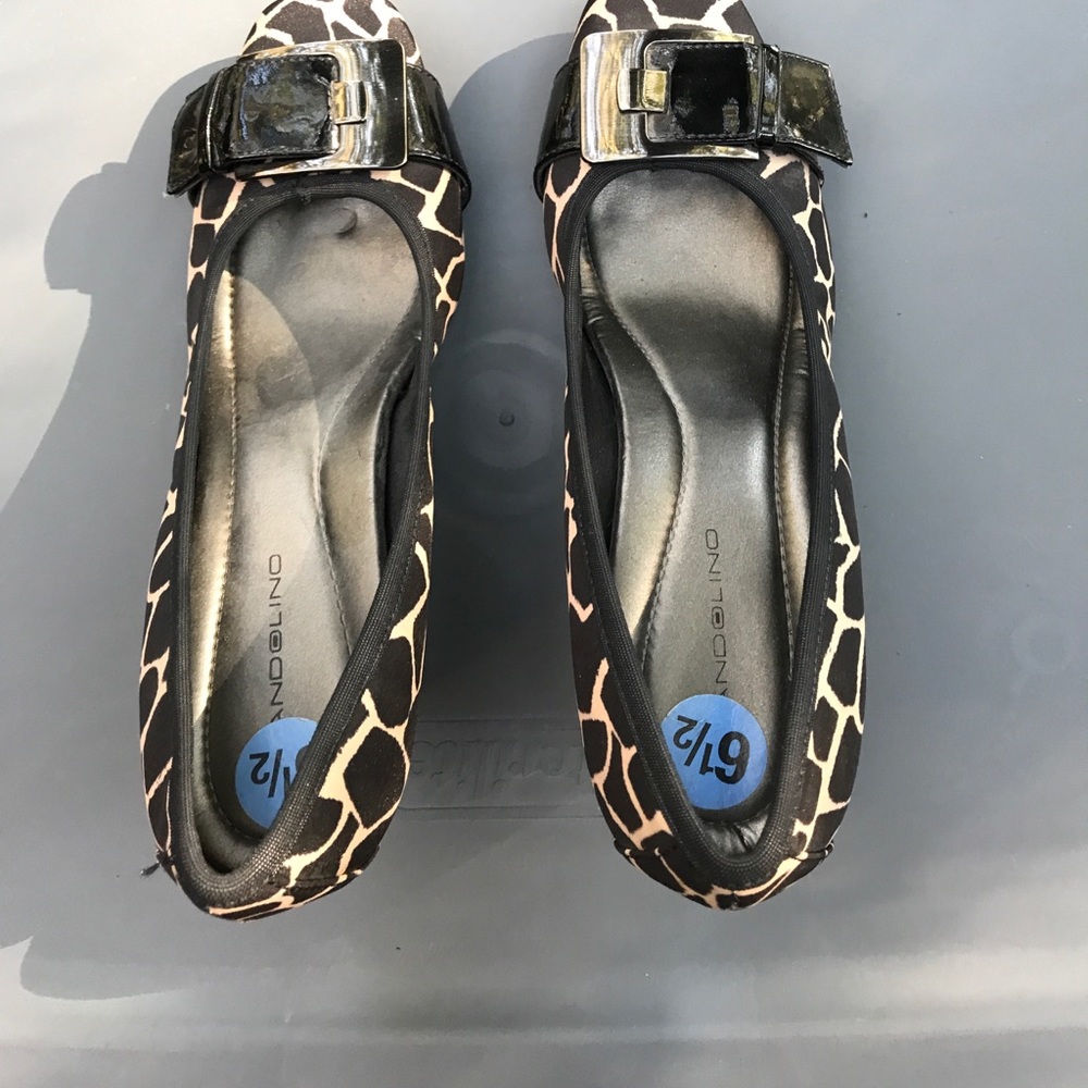 Wedge heel shoes