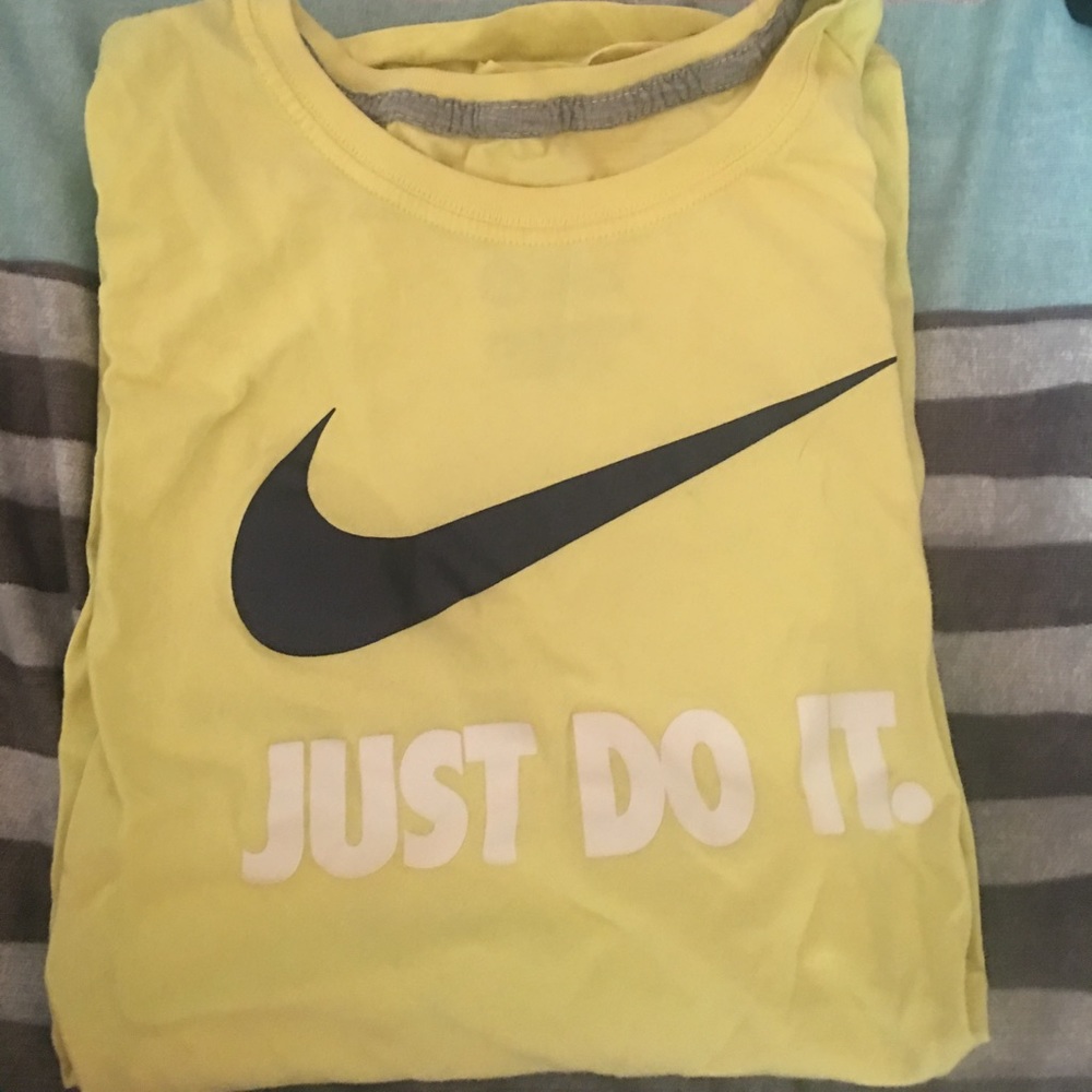 Nike T shirt