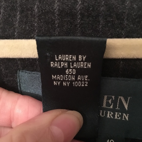 ISO Matching Pants - Picture 5 of 6