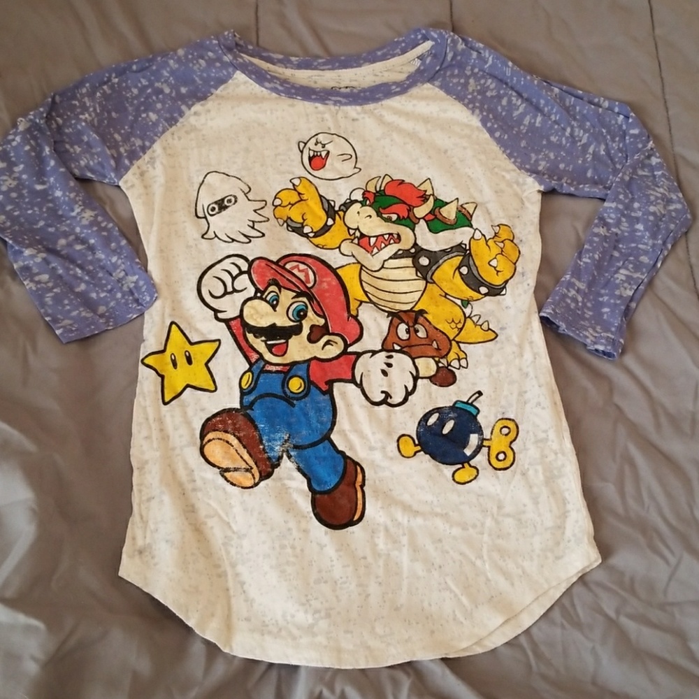 Super Mario shirt by Nintendo