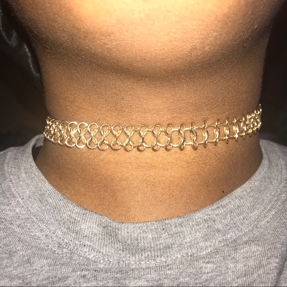 Gold choker necklace