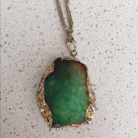 Women’s Set of Necklaces - Picture 3 of 4