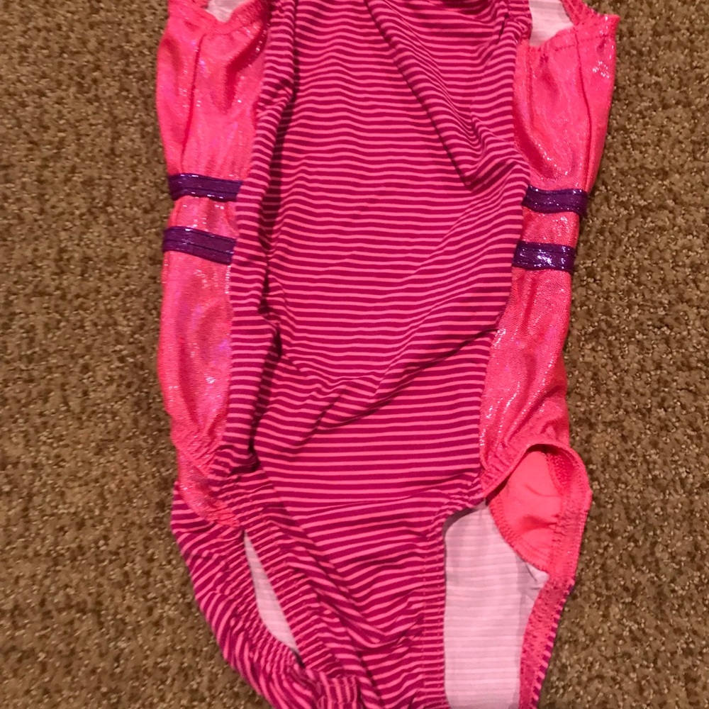 Gymnastics leotard