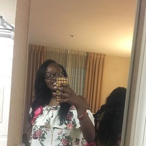 Meet your Posher, Mel’ anita