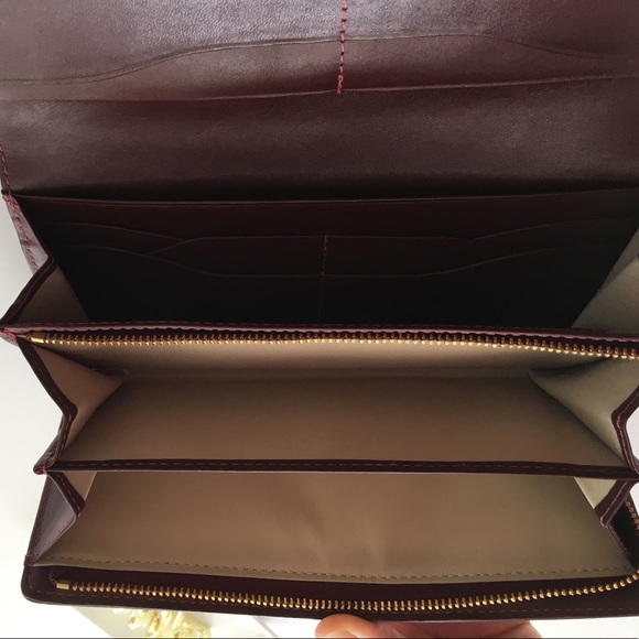 NWOT {Cole Haan} Wallet - Picture 5 of 8