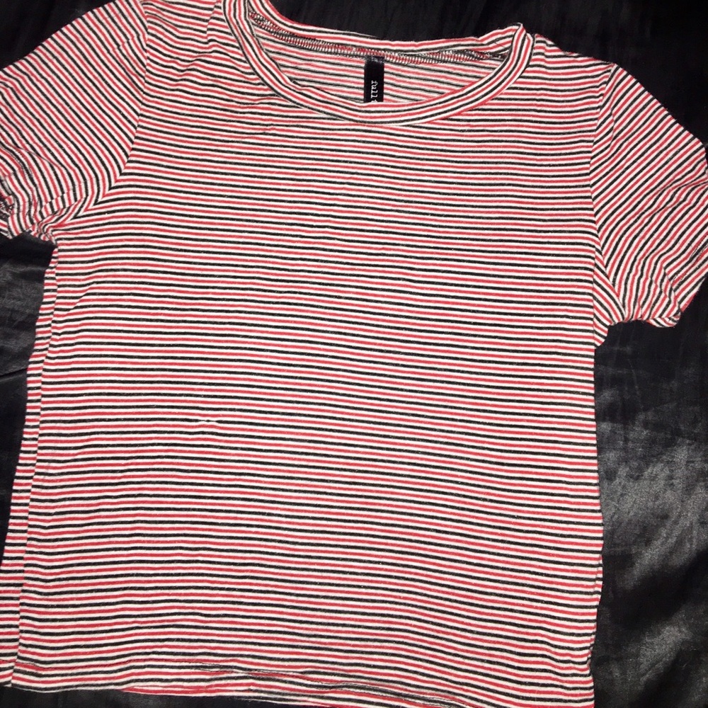 Stripes crop top ❤️🖤