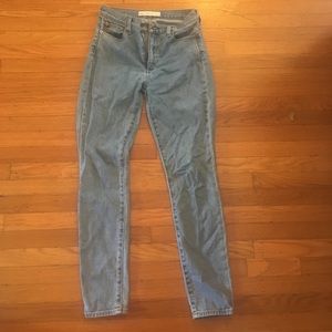Gap True Skinny High Rise jeans 27