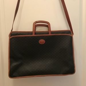 Vintage Gucci Briefcase.  Black and Tan Signature