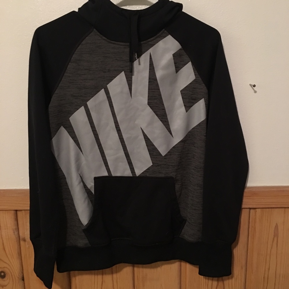 Nike thermafit hoodie