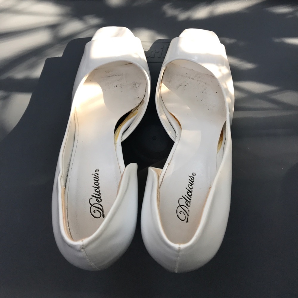 White high heel shoes
