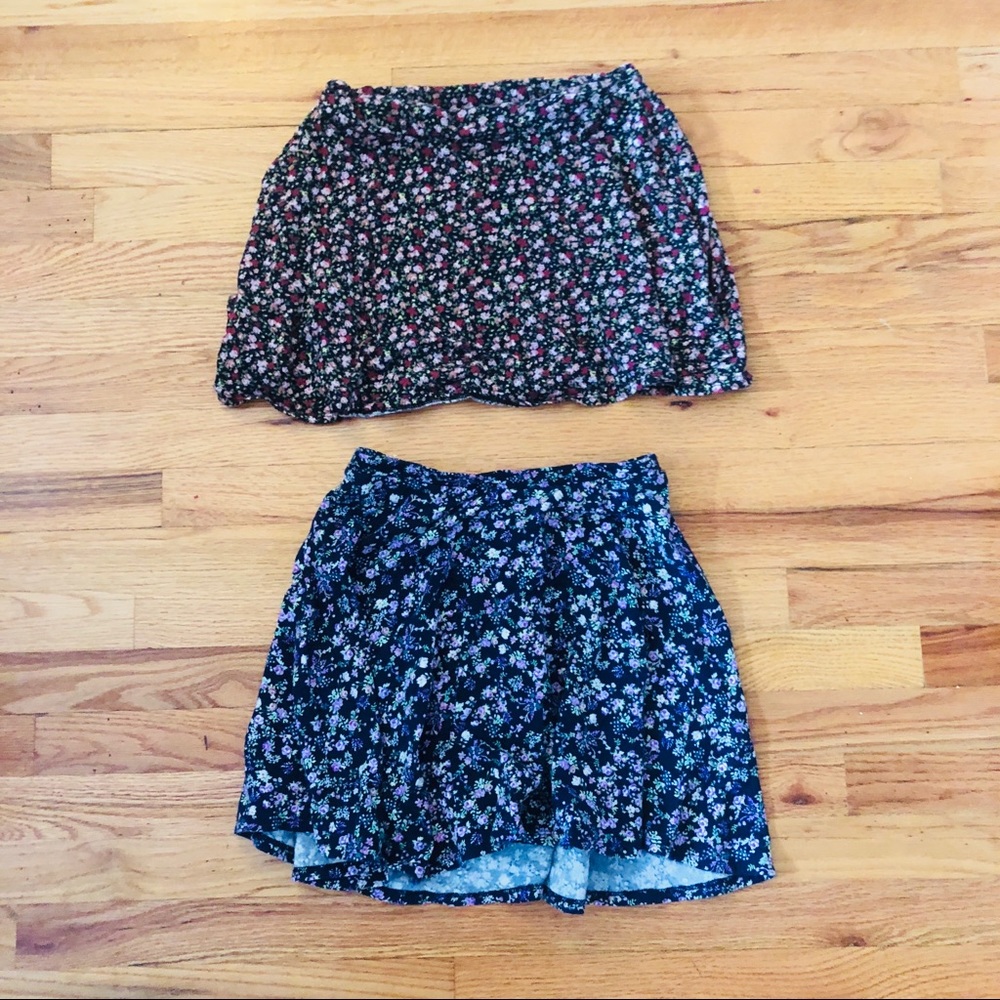 2 LA Hearts Floral Mini Skirts