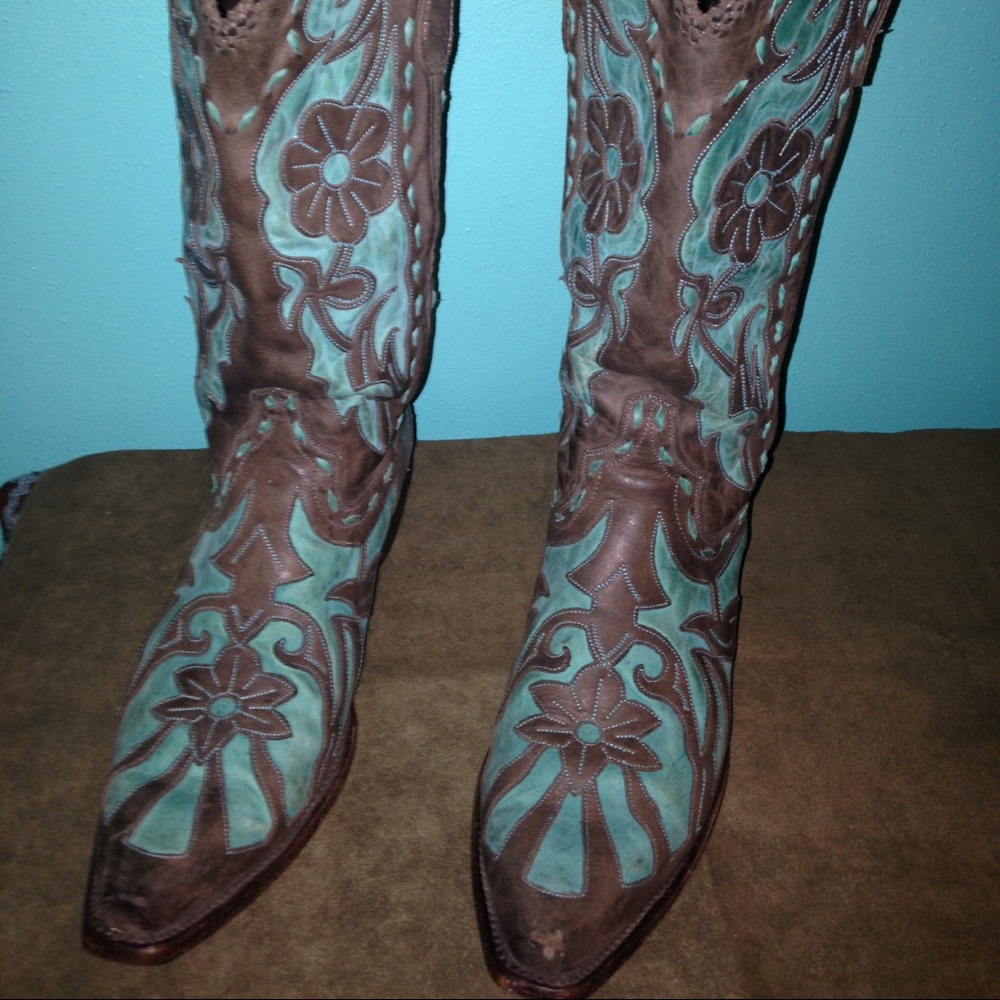 Fabulous Brown & Turquoise Cowboy Boots!  Size 9