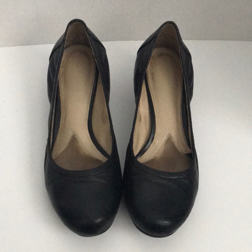 Naturalizer Kitten Heels