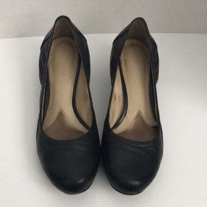 Naturalizer Kitten Heels