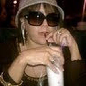 Meet your Posher, Beverly