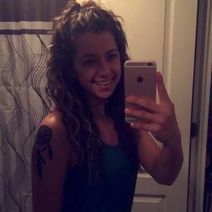 Meet your Posher, Andrea