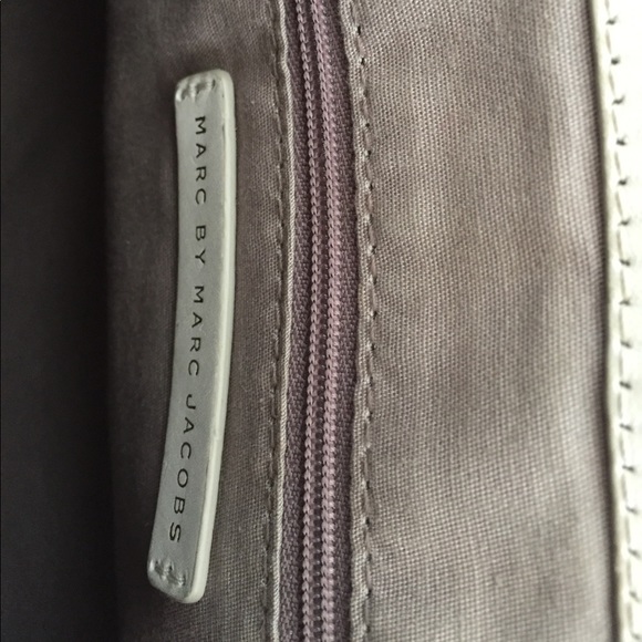 Marc by Marc Jacobs Day Purse - Picture 3 of 5