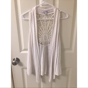 Sleeveless cardigan