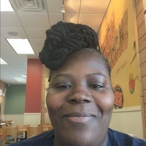 Meet your Posher, Doria