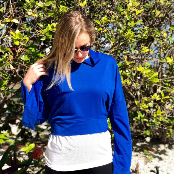 Dolls Kill Tops - Like new Dolls Kill cropped tie back blue hoodie