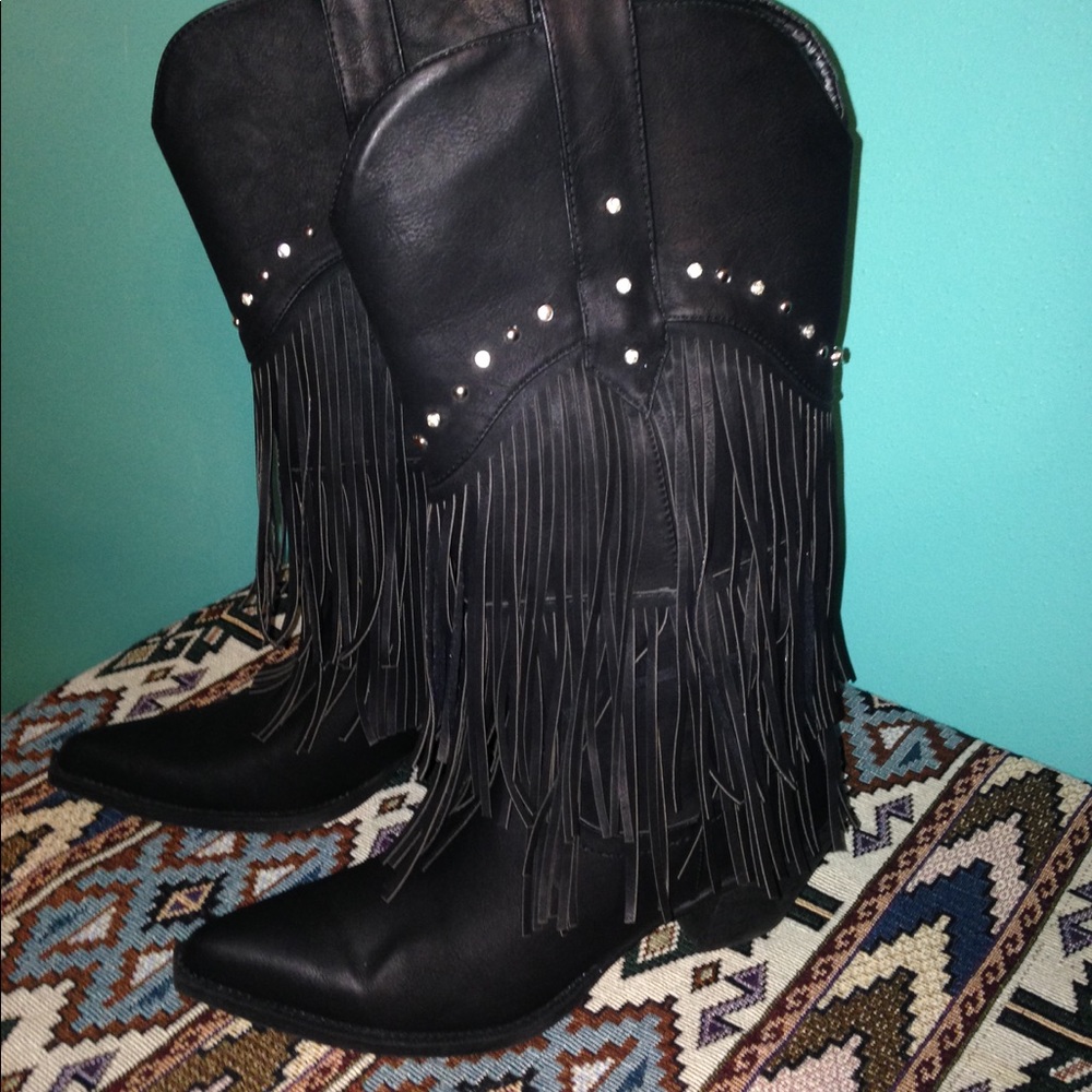 Like New Fringed Cowboy Boots with Bling! Size 8.5