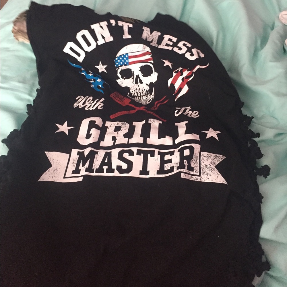 Shirt tied sides