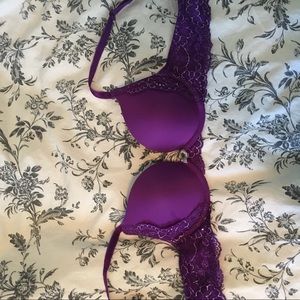 34A Victoria’s Secret Dream Angels Push up bra.