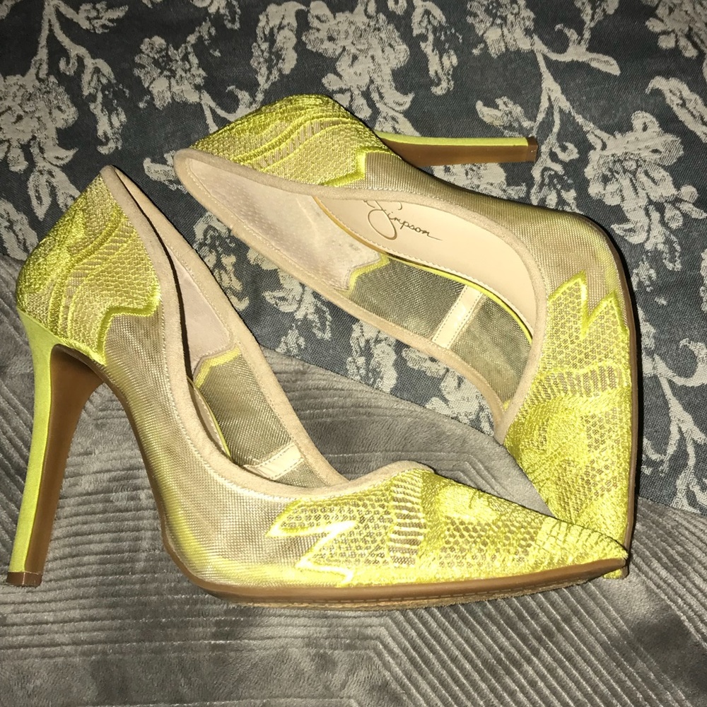 Jessica Simpson Lemon pointed toe heels