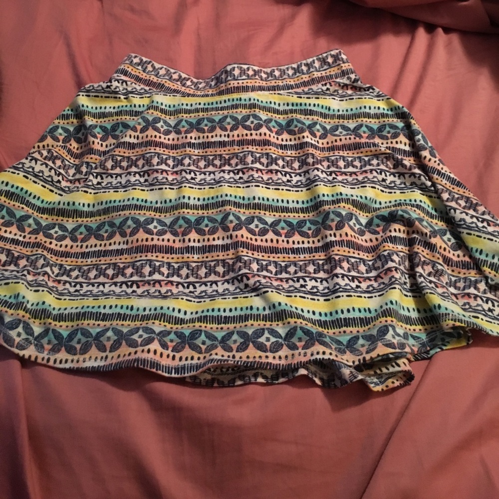 Patterned skater skirt