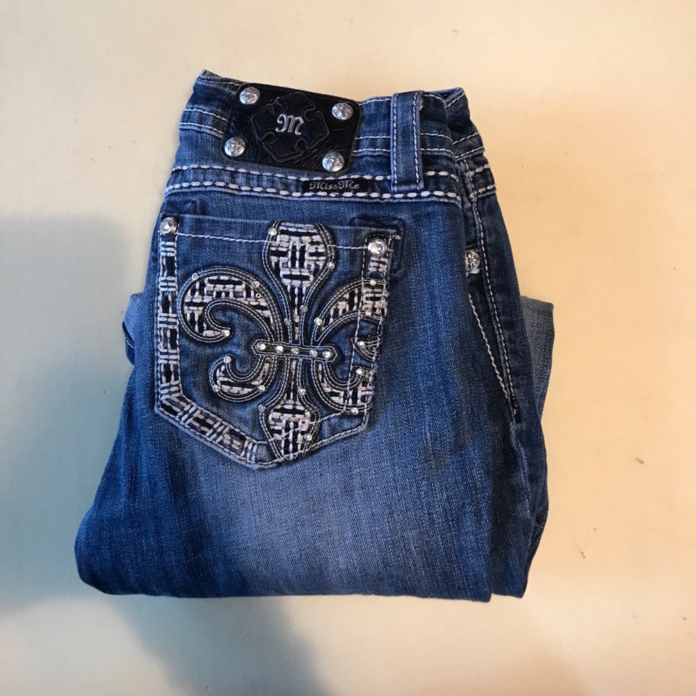 Size 29 Miss Me Skinny Jeans