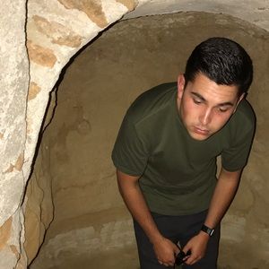 Meet your Posher, Aaron