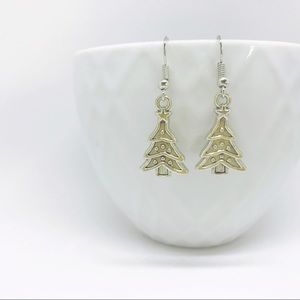 🎁🌲Adorable evergreen tree earrings