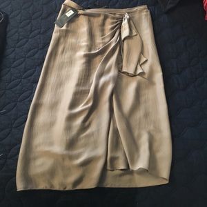 BCBG Silk skirt