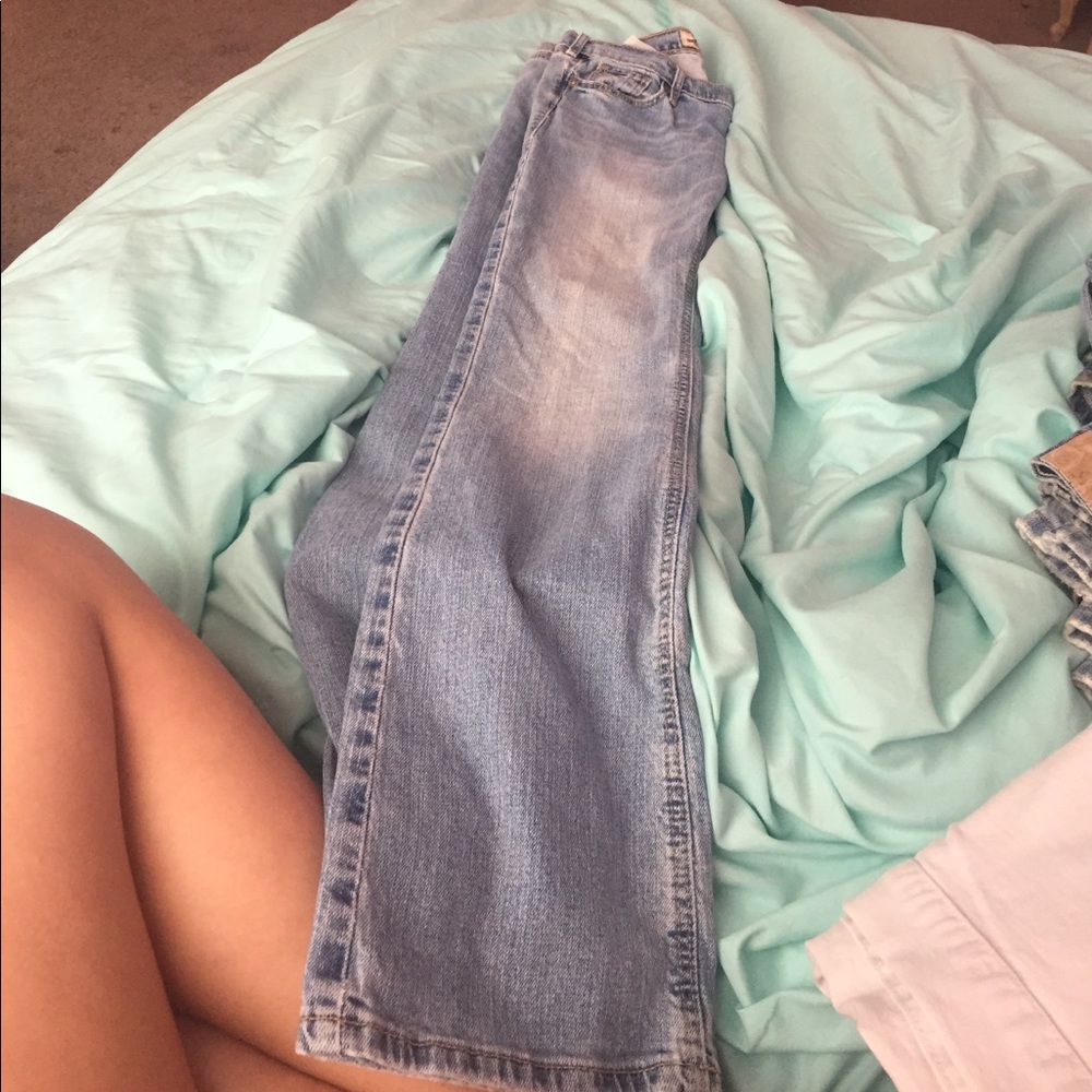 Jeans