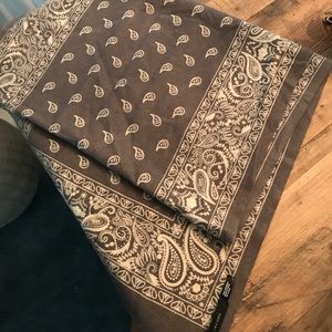 100% Cashmere Marc Jacobs Scarf