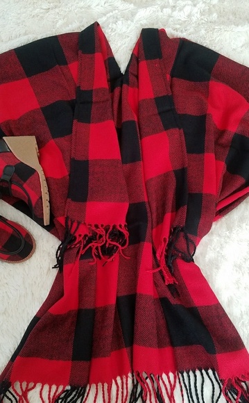 Last One New Red/Black Buffalo Check Poncho - Picture 3 of 4