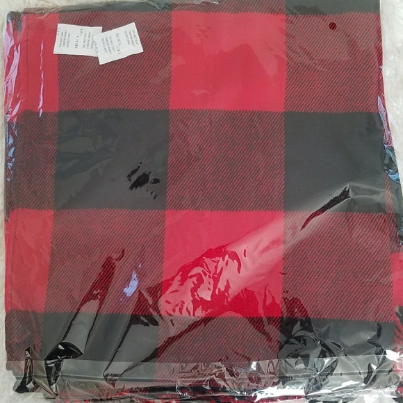 Last One New Red/Black Buffalo Check Poncho - Picture 4 of 4