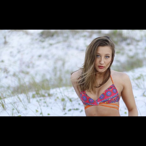 MEET YOUR POSHER!❤️ - Picture 5 of 7