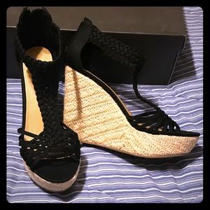Size 6 Rebekah black platform sandal