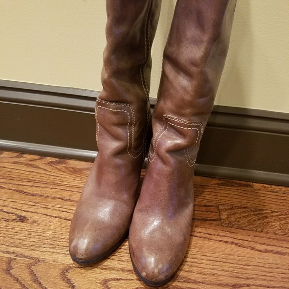Frye Vicki Campus Boot - Picture 2 of 5