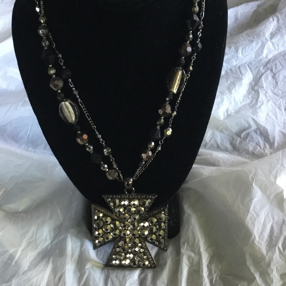 Beautiful Bling Cross Necklace Vintage