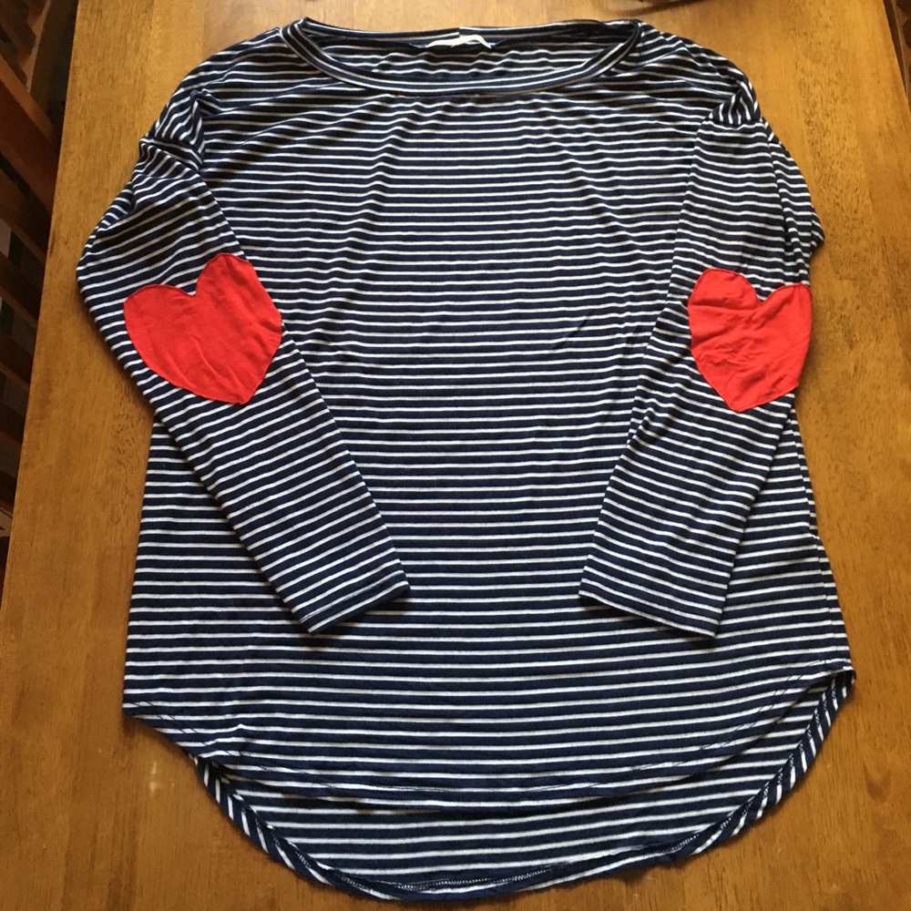 Long sleeve with heart patches