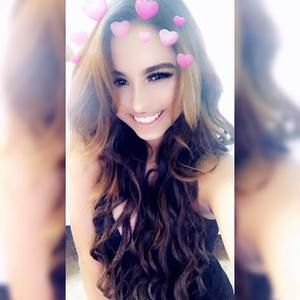 Meet your Posher, Leticia