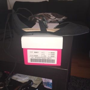 Black, Lace up flats